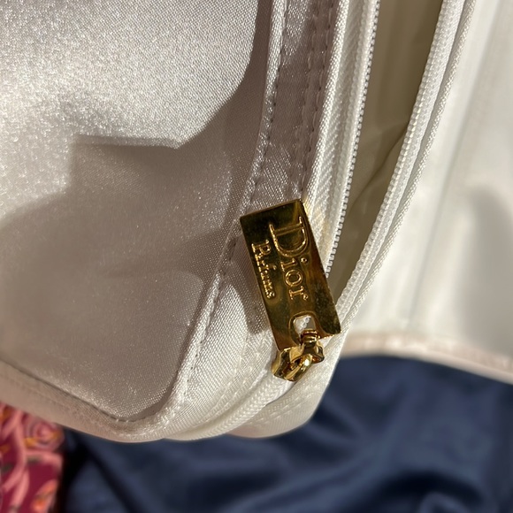 Christion Dior Cosmetics and Toiletry bag - Picture 5 of 7